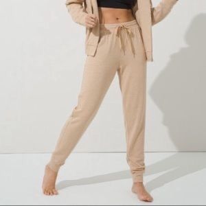 SOMAWKND Jogger Pants in Heather Latte
